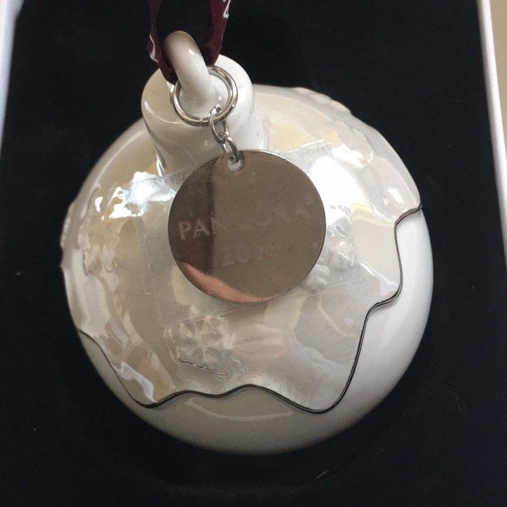 Pandora Christmas ornament 2018